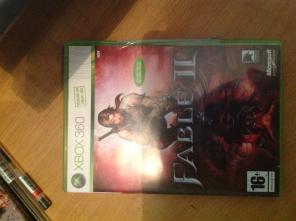 .  fable 2  Xbox 360.